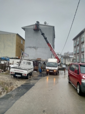 Geçit mahallesi/Emek, Çatı oluğu ve Gider Montaj Çalışması