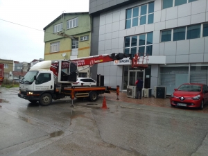 Yıldırım/Bursa Klima Motorlarının 4.kattan İndirilmesi